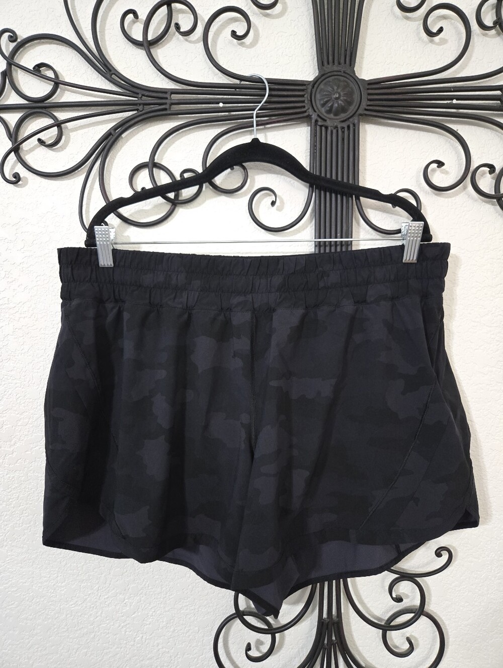 LULULEMON Track That Shorts | 18